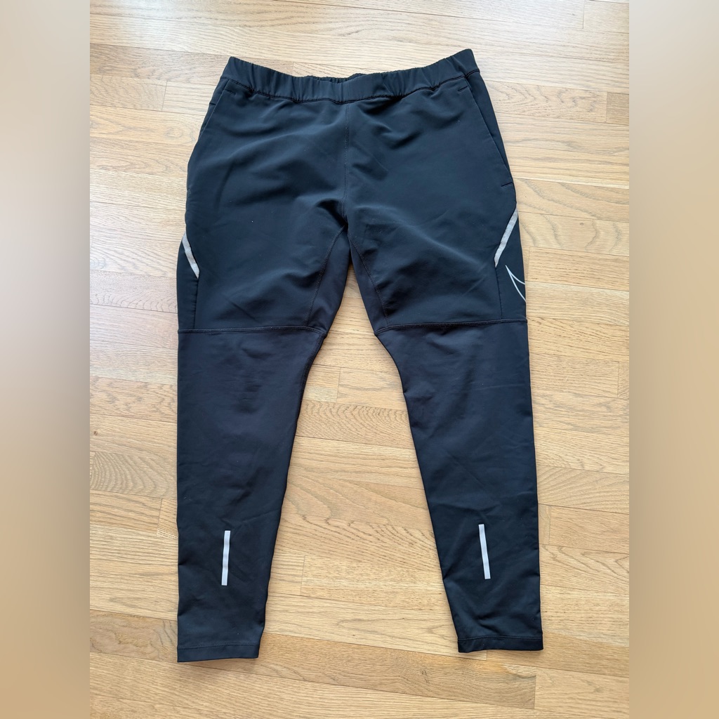 Nike City Hybrid Dri Fit Black Joggers With Reflective Accents Zipper Pockets L